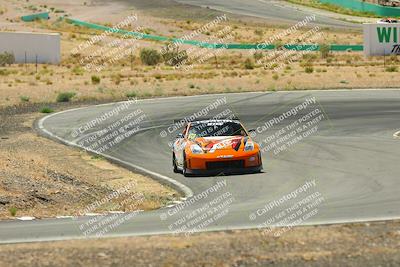 media/May-31-2025-CalClub SCCA (Sat) [[2c1a04e1ee]]/Qualifying/Group 2/Turn 4/